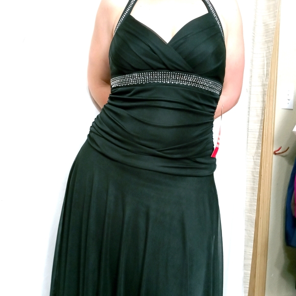 Trixxi black shark bite ruched bodice halter dres